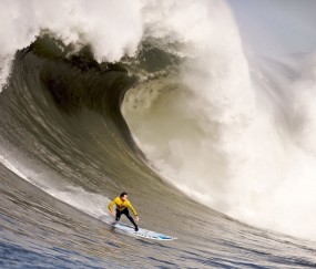 开云下载-奥亚尔萨瓦尔爆发，阿根廷打穿伊拉克，足球如何成为弱国的战争？