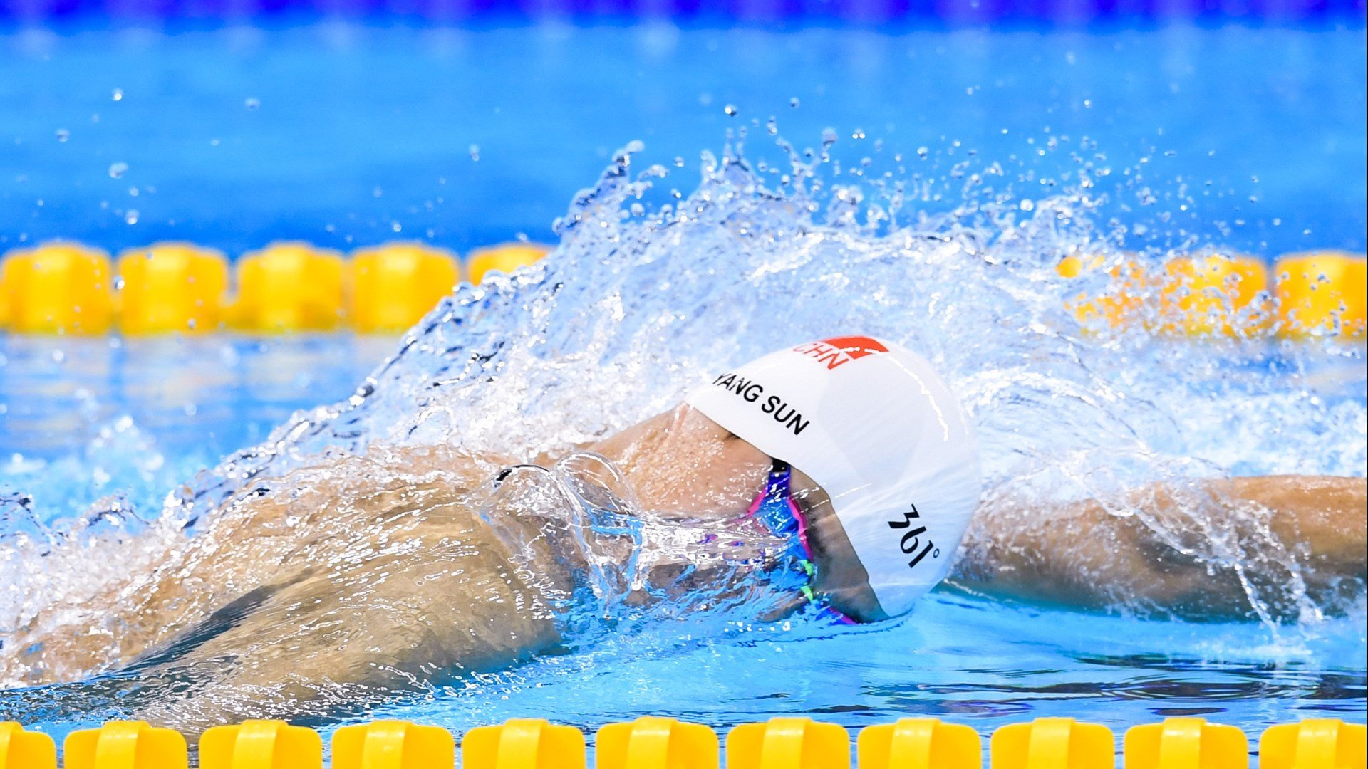 奥运门票争夺战,乌克兰绝境求生,体育如何缝合破碎山河?