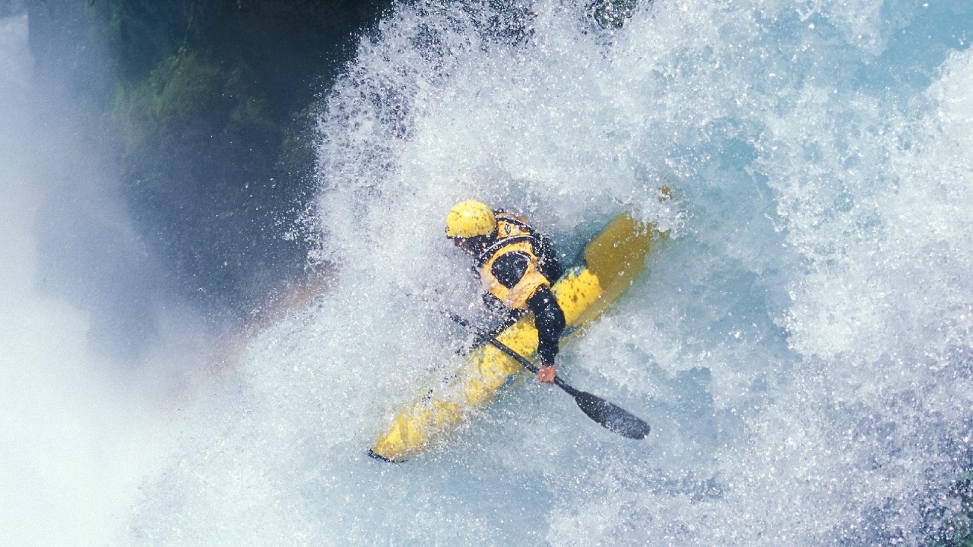 黄喜灿全程高能输出,比利亚雷亚尔一波带走伊朗,亚洲足球的降维打击启示录